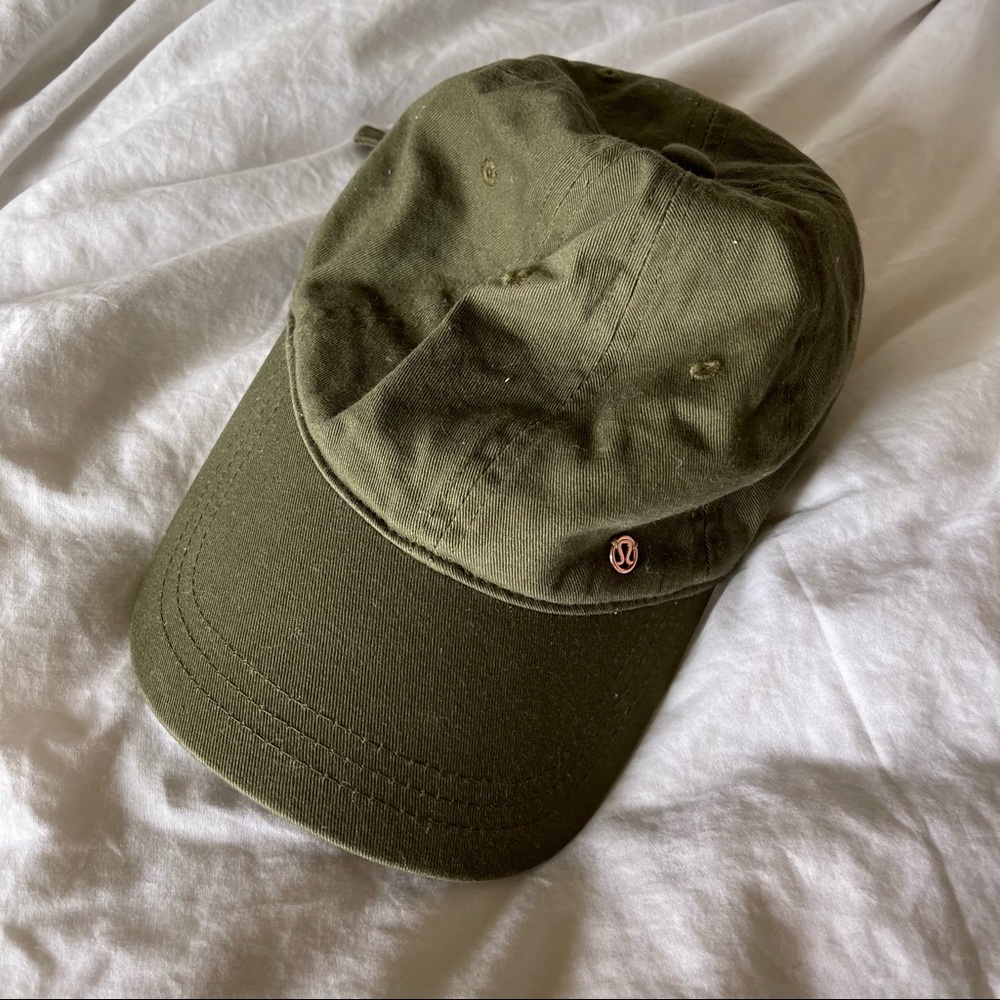 Lululemon hat